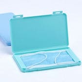 【2個セット 全4色（カラーランダム）】形を崩さない！汚れない！携帯出来るマスクケース