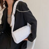 【ホワイト】大人可愛いキルティングナイロンショルダーバッグ