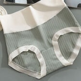 【グリーン】ハイウエストシームレスショーツ