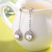 【シルバー】揺れるロングピアス パール