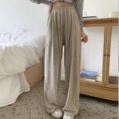 【ベージュ】ゆったりワイドスウェットパンツ