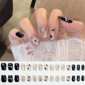 【30枚入】ネイルチップ   モノトーン風フラワーデザイン