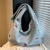 【ブルー】可愛いミニ刺繍がポイントのデニムショルダー