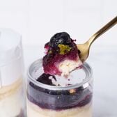 【4本】白金グラススイーツ（ホワイトティラミス ブルーベリー）