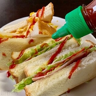 スリラチャの赤備え