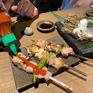 スリラチャの赤備え