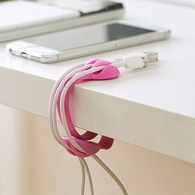 【3個セット】パソコンなどをスッキリケーブル固定シリコン (カラーランダム)