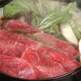【500g(250gX2)】三重県産 松阪牛 すき焼き用(うす切り) | 肉の芸術品とも称される肉質で人気の高いブランド牛です。