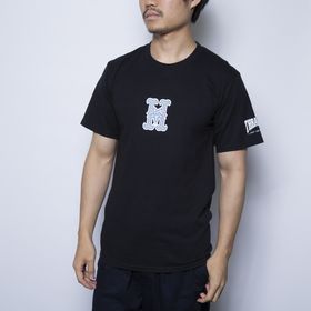 Sサイズ[HUF×THRASHER]Tシャツ SUNNYDALE S/S TEE ブラック | 人気の二大スケーターブランドのコラボコレクション！