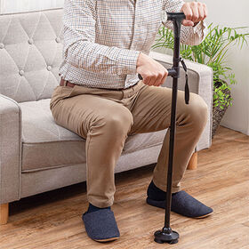 ファミラ セーフティーステッキ 4点杖 自立式 杖 | 「立つ・歩く・座る」を支える4点接地の自立式ステッキ