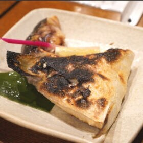 【計約2kg以上】大きなまぐろカマ 豊洲加工