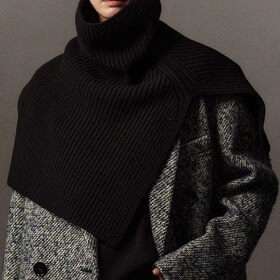 【オフホワイト】男女兼用 ハイネックケープストール