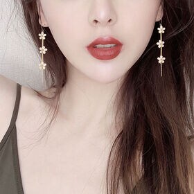 フラワーモチーフ ロングピアス