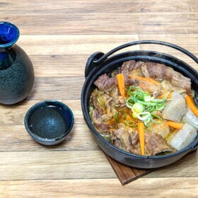 【計600g/300g×2パック】米沢牛 厳選切り出し肉