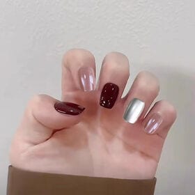 【30枚入】ネイルチップ（ピンク・ゴールド・レッド）