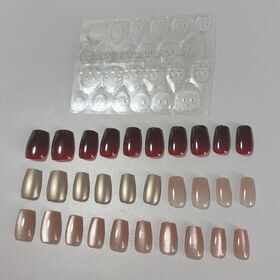 【30枚入】ネイルチップ（ピンク・ゴールド・レッド）