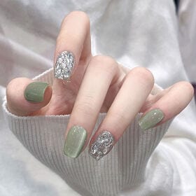 【30枚入】ネイルチップ グリーン×キラキラ