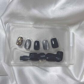 【24枚入】ネイルチップ ブラック×キラキラ