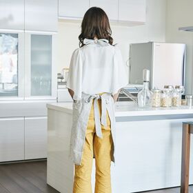 【アイボリー】ワンピース型エプロン　アデール