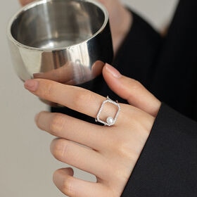 【シルバー】ラインストーン スクエアリング