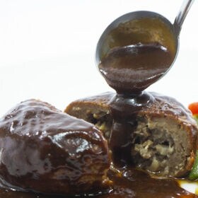 【計2kg/500g×4パック】スペイン産イベリコ豚煮込み生ハンバーグデミグラスソース