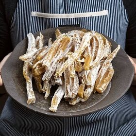 【約700g】ヤマウメ謹製 紅はるかの角切り干し芋 静岡県牧之原市 富田佳通さん