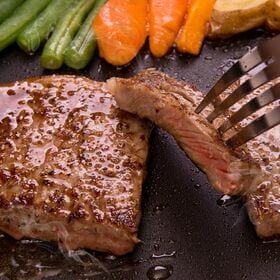 【1kg】分厚めサーロインステーキ | みんな大好きサーロインステーキ。1kg(約6-8枚)のボリュームでこのお値段！！