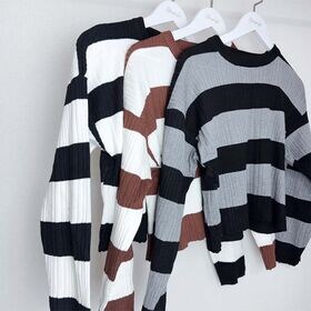 【ホワイトブラウン】ボーダー柄ニット