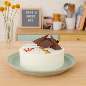 【5号】ホワイトクリスマスを彩る純白の白金フロマージュショート