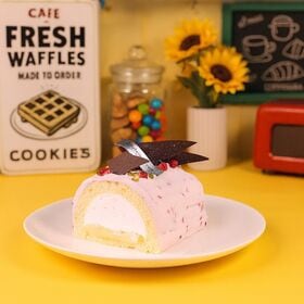 【1本】白金クリームロール(苺)《ハーフ》