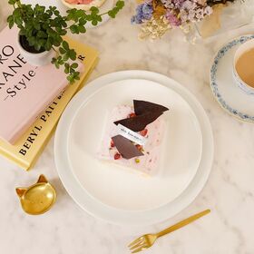 【1本】白金クリームロール(苺)《ハーフ》