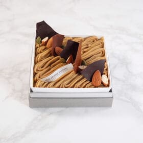 【GIFTBOX】shirokane sweets TOKYO 和栗モンブラン | ギフトボックスに入ったお祝いケーキ