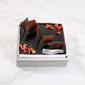 【GIFTBOX】shirokane sweets TOKYO ミロワールショコラ | ギフトボックスに入ったお祝いケーキ