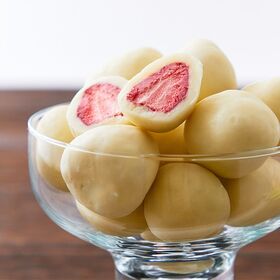 贅沢まるごといちごのホワイトチョコどっさり250g