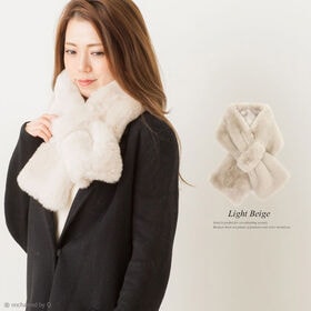 【ライトベージュ】もこもこもふもふ フェイクファーボアマフラ...