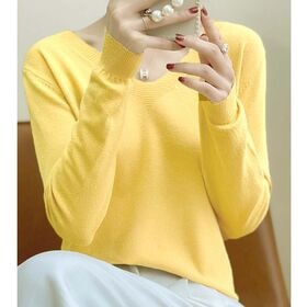 【イエロー】薄手Vネックニット | 春秋に1枚着としてはもちろん冬にはインナーとしても活躍してくれる優秀アイテム