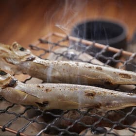 【賞味期限間近】【5kg/400尾(1尾125g/10尾×40串)】マルハニチロ 子持ちししゃも