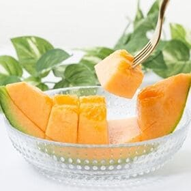 【予約受付】6月中旬以降順次出荷　夕張メロン優品 1.6kg×2玉