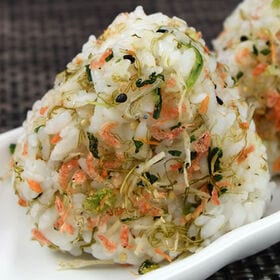 【2袋】半生ふりかけ 北海道秋鮭とちりめんタラ入り※2セット同時申込毎にもう1袋プレゼント！