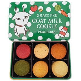 【緑缶/18枚入×1缶】プレミアム ヤギミルククッキー(ビーツ、トウモロコシ、トマトなど野菜6種) | 岩手県宮古市の広大な山々で、完全自然放牧で育ったヤギのミルクを贅沢に使用