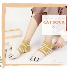 【3足／柄ランダム】見た目もかわいいネコ足ソックス（約22-24cm）