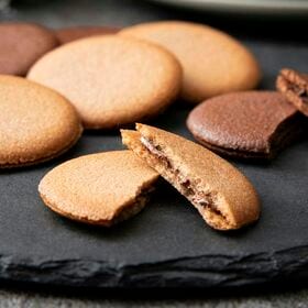 【18枚入り】ゴディバ ラングドシャクッキー2種アソートメント