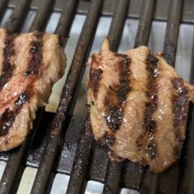 【計500g/250g×2パック】極上黒毛和牛ハラミ（にんにく塩麹タレ）焼肉用厚切りスライス