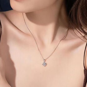 【大粒】光をまとう、風車（ウィンドミル）美しくカットされたジルコニア＆ボックスチェーンネックレス