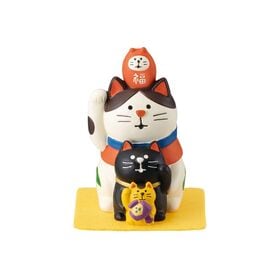 福重ね招き猫 | 右手で金運、左手で人を、子猫もだるまもこぞって総出で賑やかに福を招きます