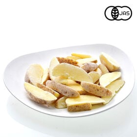 【計2.4kg(300g×8)】冷凍皮付きカットじゃがいも