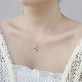 【1カラット】(マーメイドテール) ネックレス ペンダント 人魚の尾ひれのようなツイストモチーフ