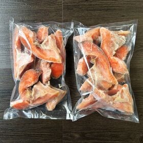 無塩　トラウトサーモン　カマ　800g×2P（1．6kg）