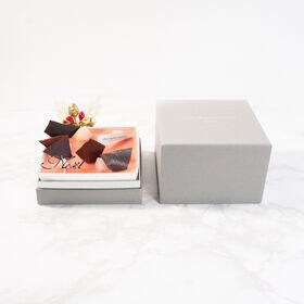 【12/22着】shirokane sweets TOKYO【GIFTBOX】白金ティラミス（桃）