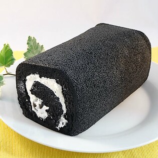 黒いロールケーキ1本(直径約7cm×長さ約16cm)